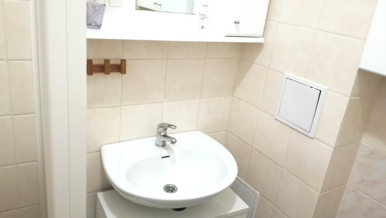 ברטיסלאבה Apartment Mona - Old Town מראה חיצוני תמונה